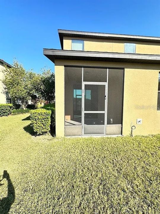 For Rent: $2,050 (4 beds, 2 baths, 1550 Square Feet)