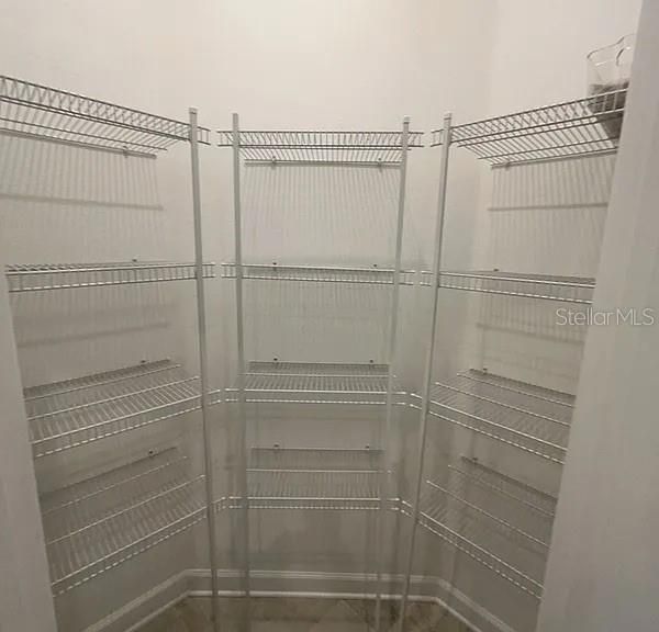 En Renta: $2,850 (4 camas, 3 baños, 2139 Pies cuadrados)