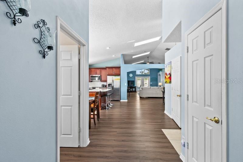 待售: $499,000 (5 贝兹, 4 浴室, 2186 平方英尺)