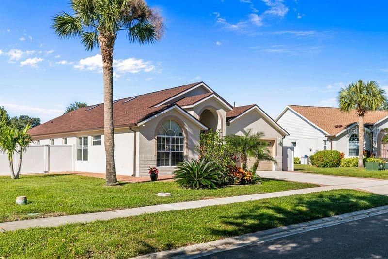 待售: $499,000 (5 贝兹, 4 浴室, 2186 平方英尺)