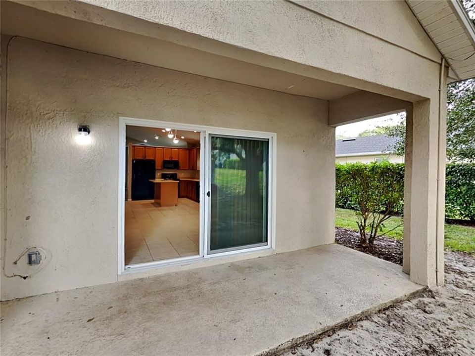 En Renta: $2,450 (4 camas, 2 baños, 2800 Pies cuadrados)