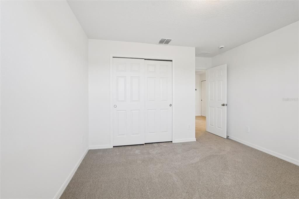 En Venta: $493,695 (5 camas, 3 baños, 2828 Pies cuadrados)