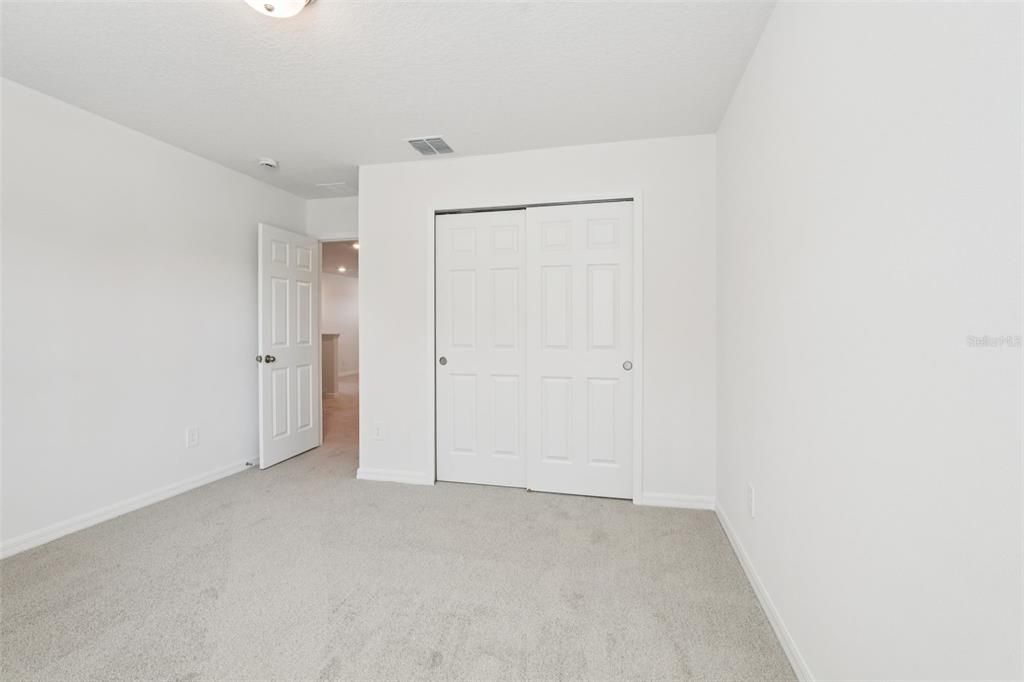 En Venta: $493,695 (5 camas, 3 baños, 2828 Pies cuadrados)