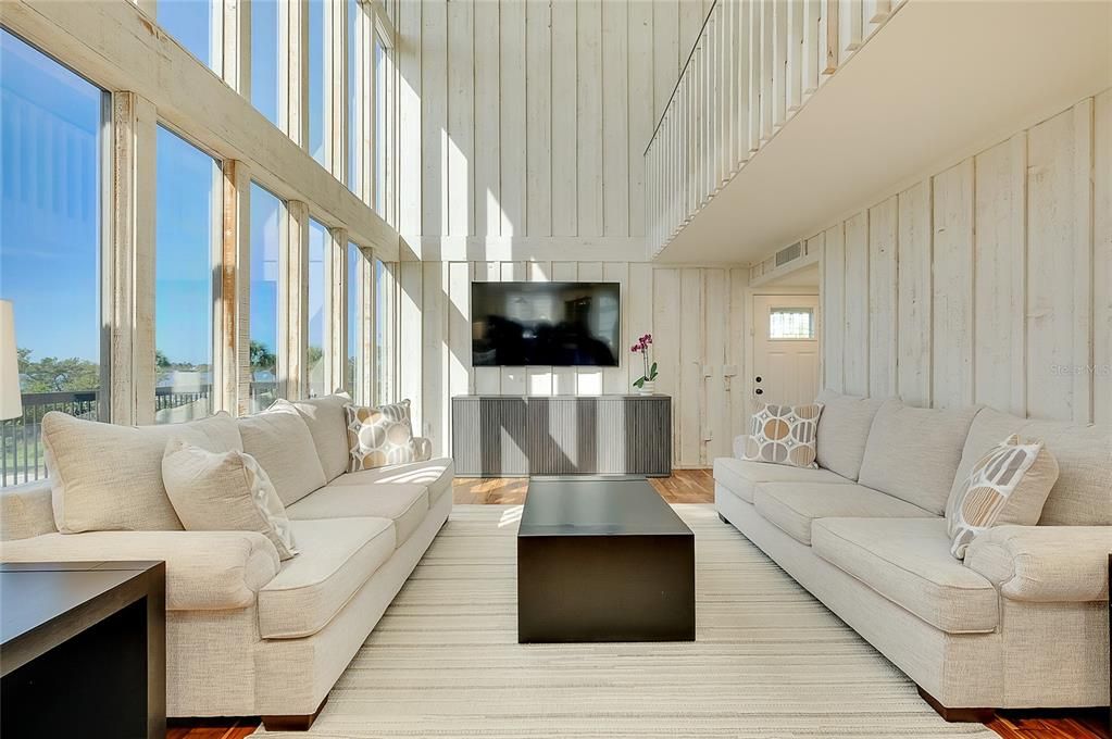 For Sale: $2,399,000 (4 beds, 3 baths, 3214 Square Feet)