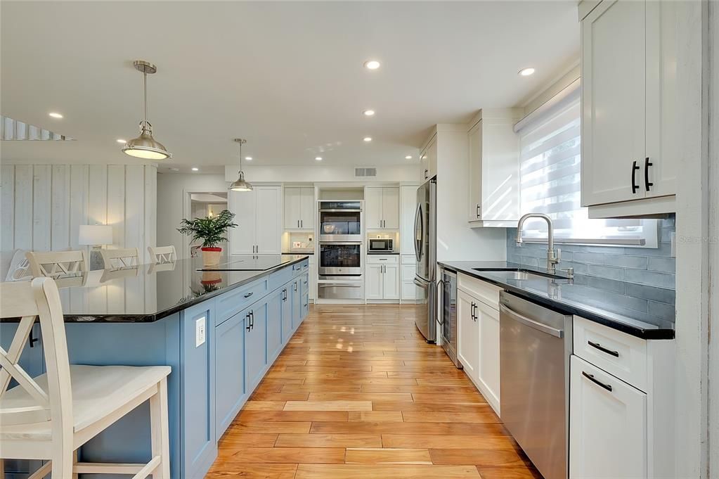 For Sale: $2,399,000 (4 beds, 3 baths, 3214 Square Feet)