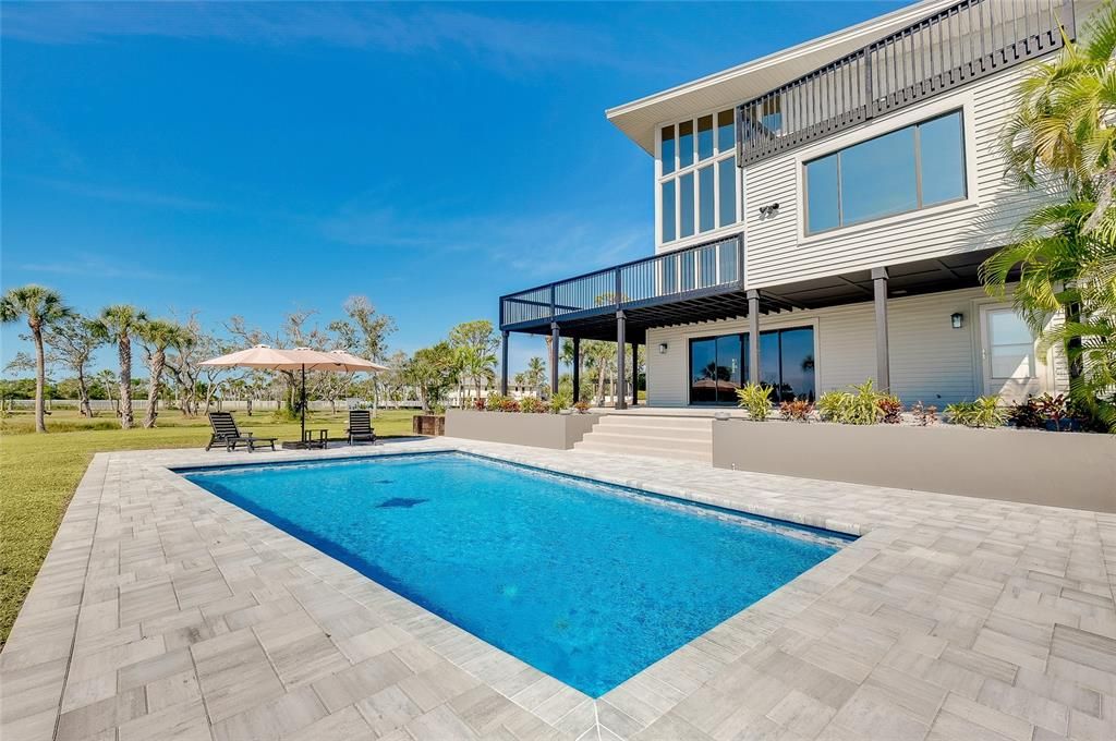 For Sale: $2,399,000 (4 beds, 3 baths, 3214 Square Feet)