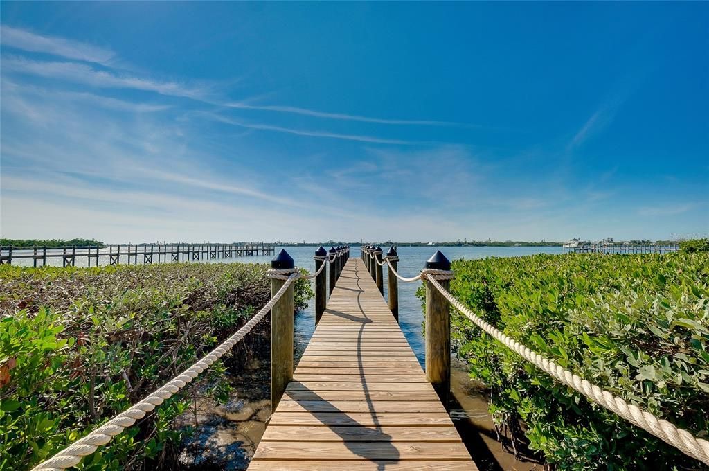 For Sale: $2,399,000 (4 beds, 3 baths, 3214 Square Feet)