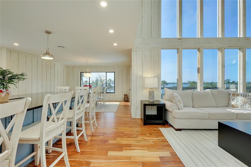 For Sale: $2,399,000 (4 beds, 3 baths, 3214 Square Feet)