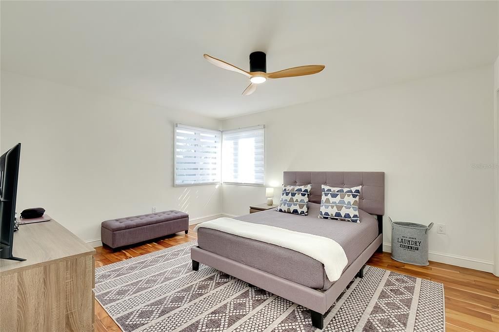 For Sale: $2,399,000 (4 beds, 3 baths, 3214 Square Feet)