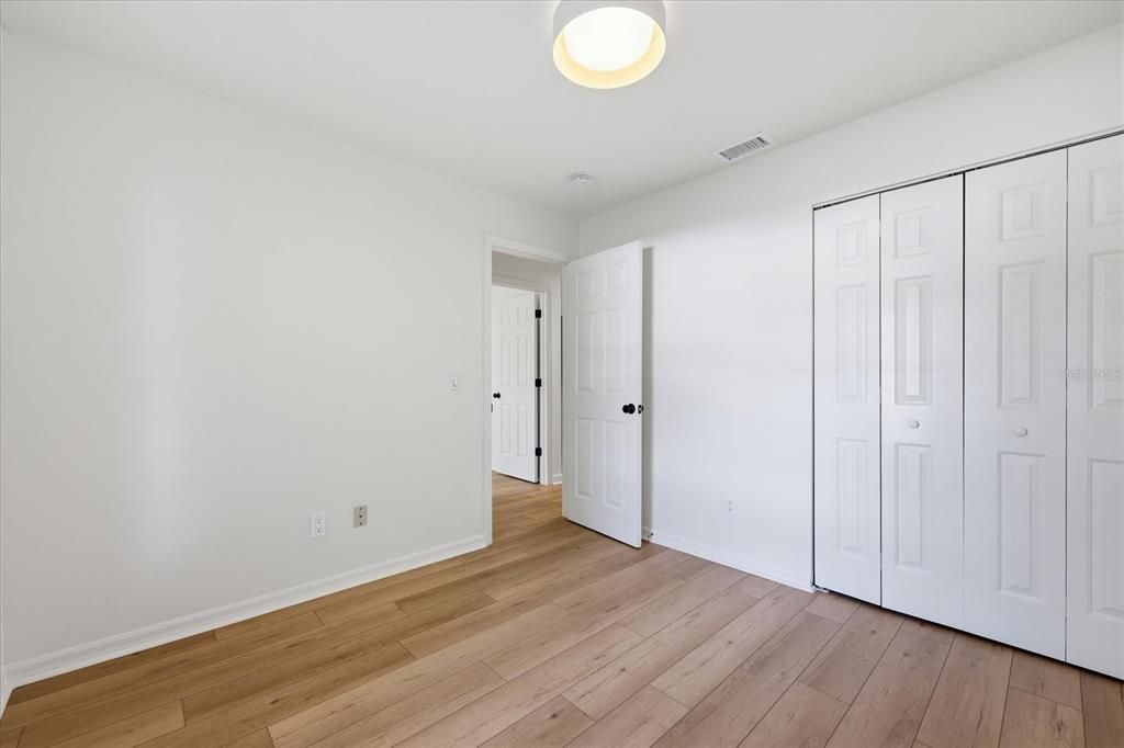 For Rent: $4,100 (3 beds, 2 baths, 1200 Square Feet)