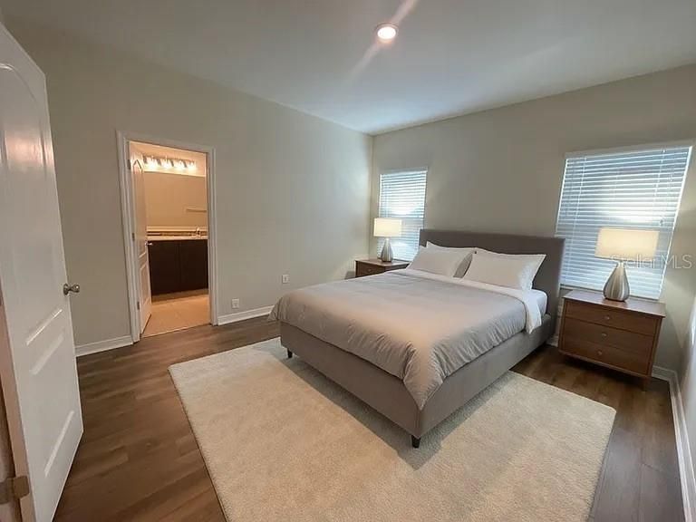 En Renta: $1,999 (3 camas, 2 baños, 1301 Pies cuadrados)