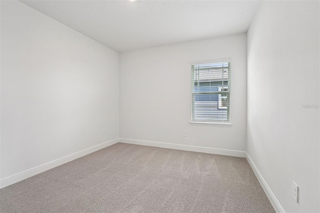 En Venta: $536,060 (4 camas, 2 baños, 2601 Pies cuadrados)