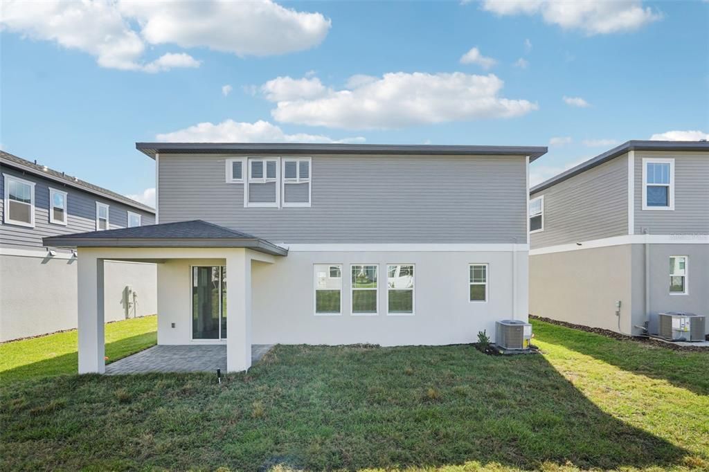 En Venta: $536,060 (4 camas, 2 baños, 2601 Pies cuadrados)