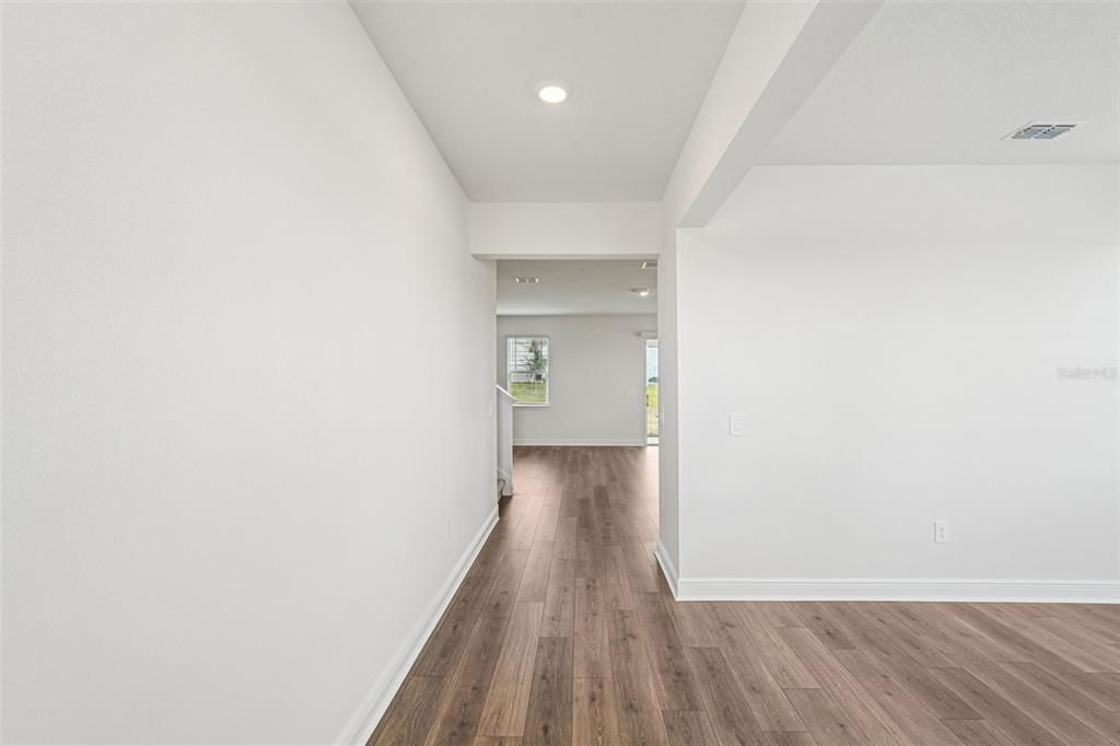 En Venta: $536,060 (4 camas, 2 baños, 2601 Pies cuadrados)