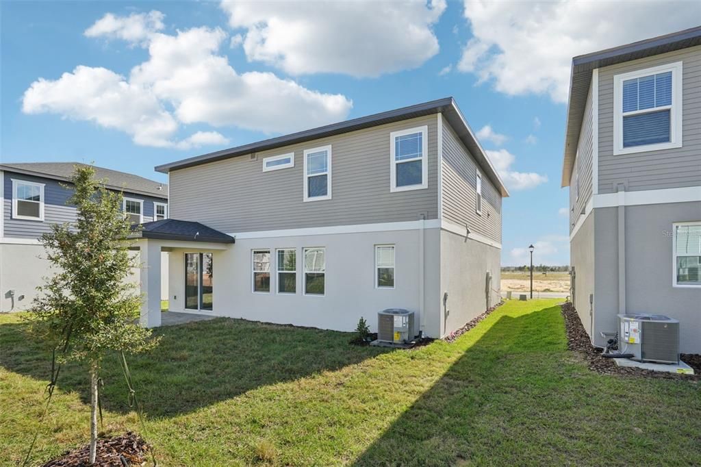 En Venta: $536,060 (4 camas, 2 baños, 2601 Pies cuadrados)