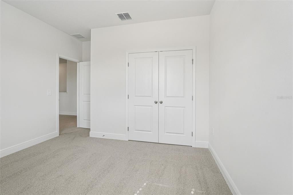 En Venta: $536,060 (4 camas, 2 baños, 2601 Pies cuadrados)