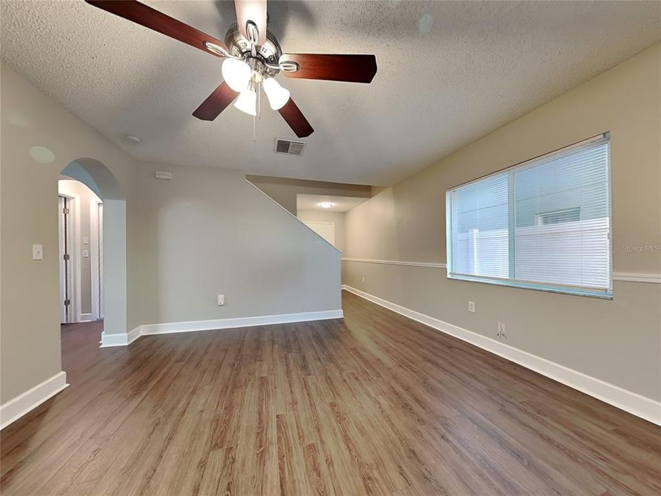 En Renta: $2,399 (4 camas, 2 baños, 1736 Pies cuadrados)