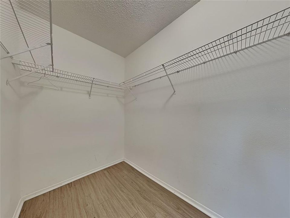 En Renta: $2,399 (4 camas, 2 baños, 1736 Pies cuadrados)