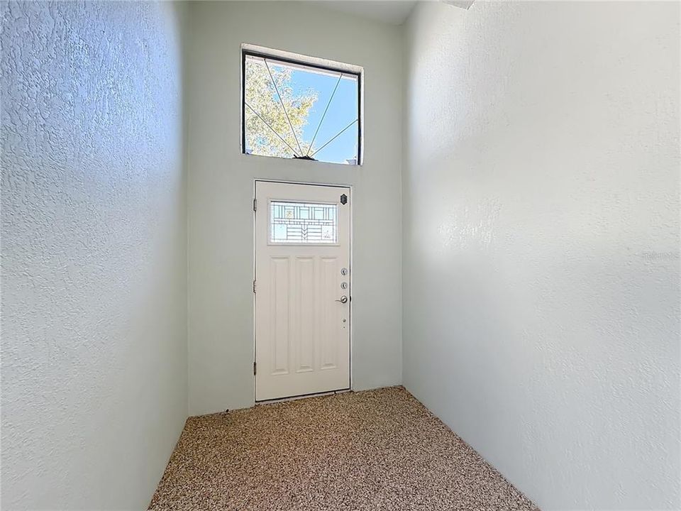 En Venta: $420,000 (3 camas, 3 baños, 2044 Pies cuadrados)