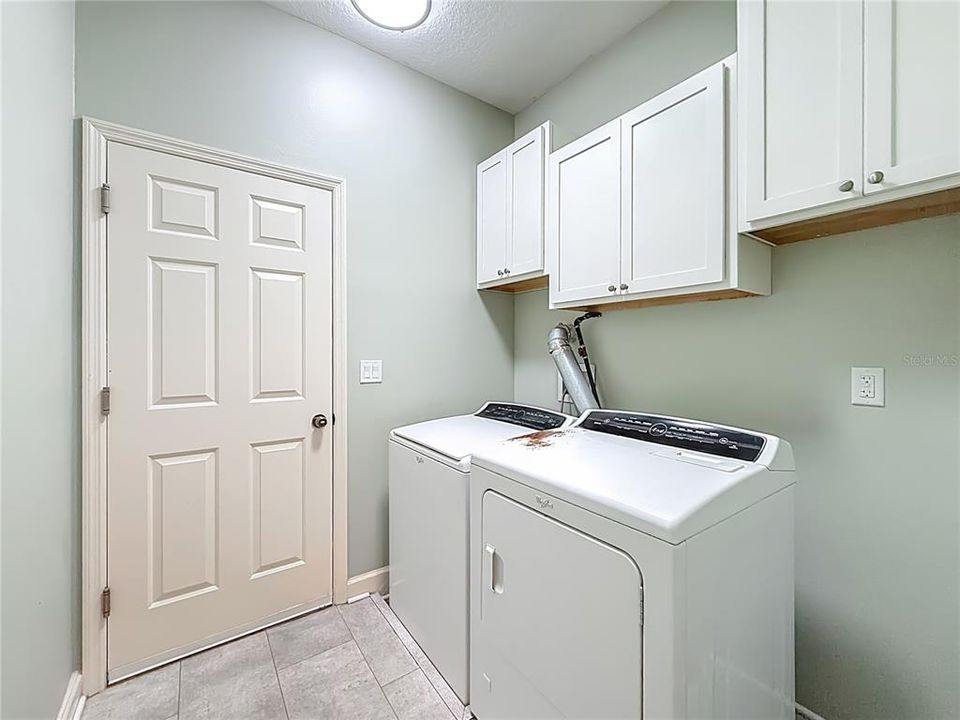 En Venta: $420,000 (3 camas, 3 baños, 2044 Pies cuadrados)