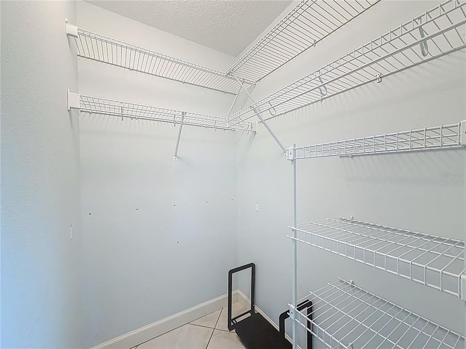 En Venta: $420,000 (3 camas, 3 baños, 2044 Pies cuadrados)