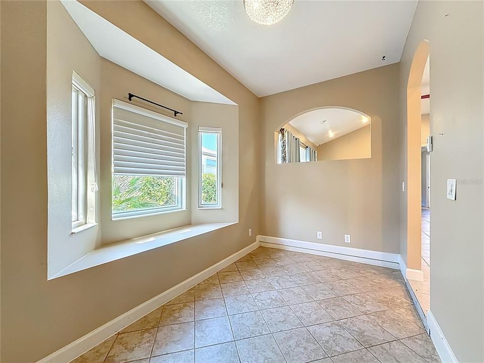 En Venta: $420,000 (3 camas, 3 baños, 2044 Pies cuadrados)