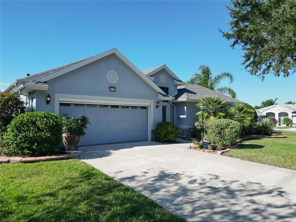 En Venta: $420,000 (3 camas, 3 baños, 2044 Pies cuadrados)