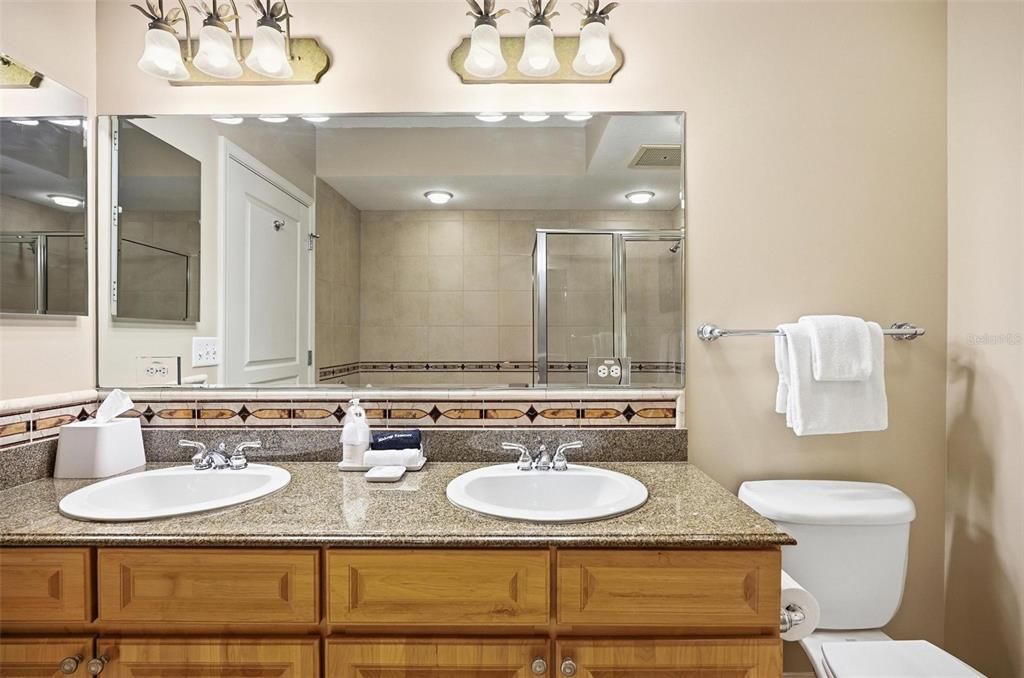 На продажу: $735,000 (3 спален, 3 ванн, 1676 Квадратных фут)