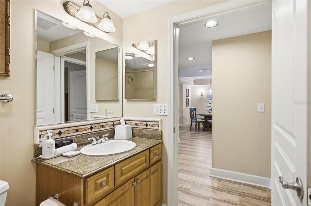 На продажу: $735,000 (3 спален, 3 ванн, 1676 Квадратных фут)