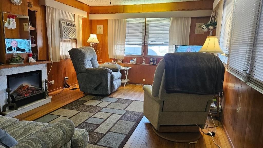 Activo con contrato: $75,000 (1 camas, 1 baños, 624 Pies cuadrados)