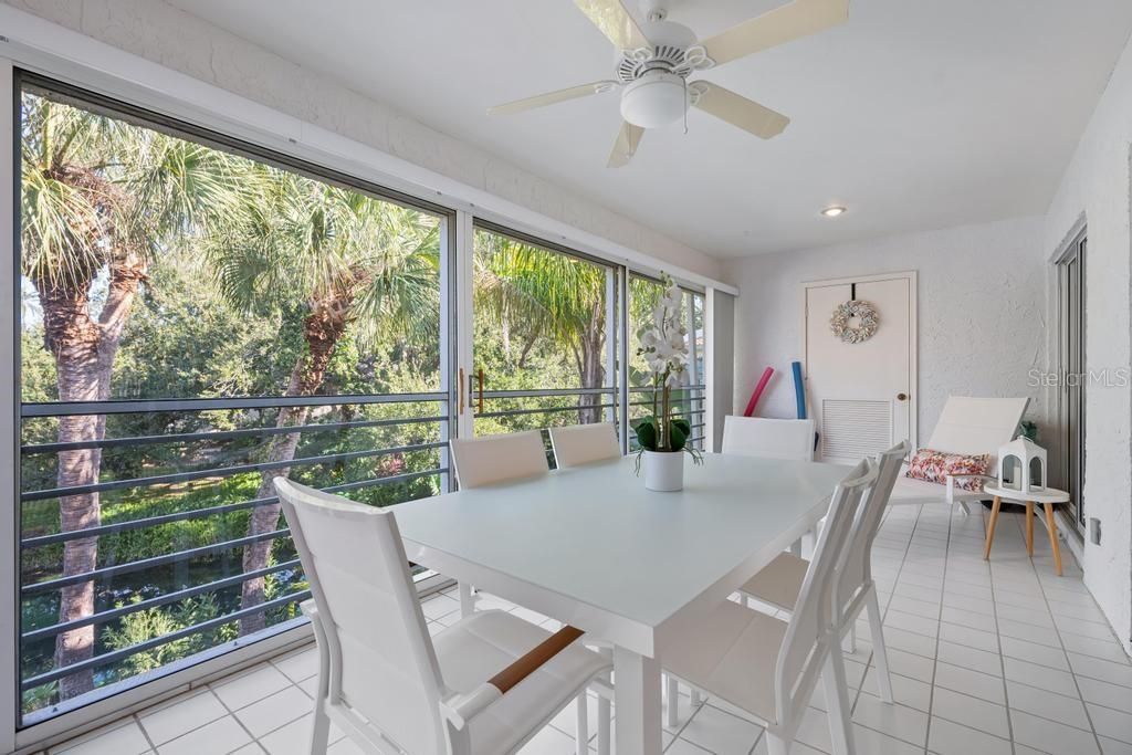 En Venta: $270,000 (3 camas, 2 baños, 1547 Pies cuadrados)