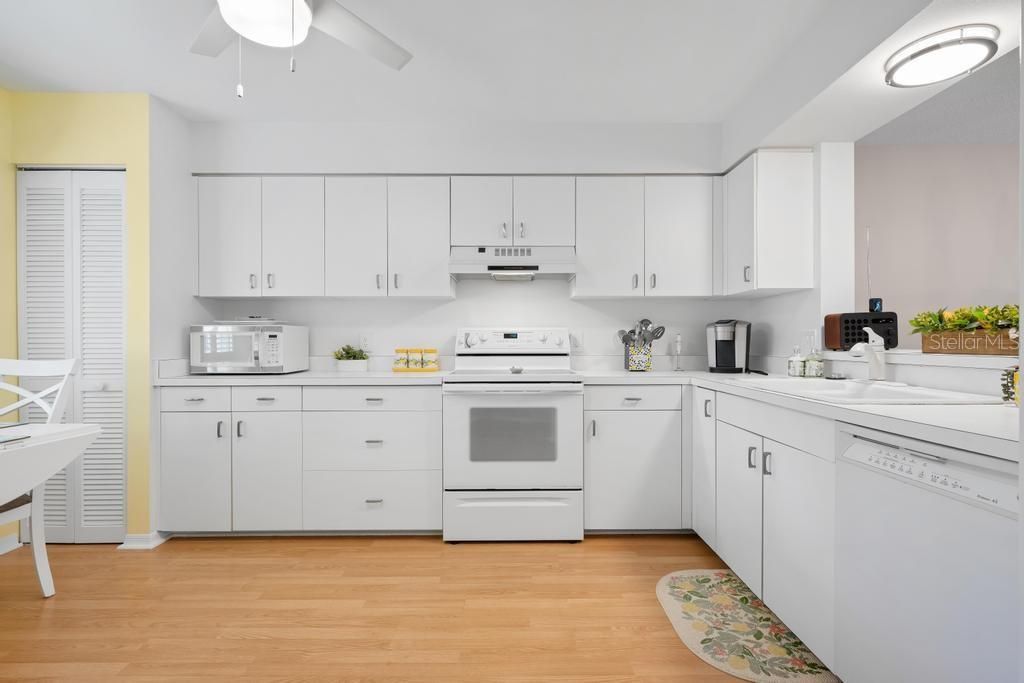 En Venta: $270,000 (3 camas, 2 baños, 1547 Pies cuadrados)