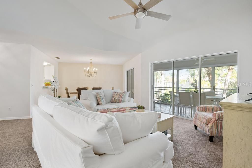 En Venta: $270,000 (3 camas, 2 baños, 1547 Pies cuadrados)