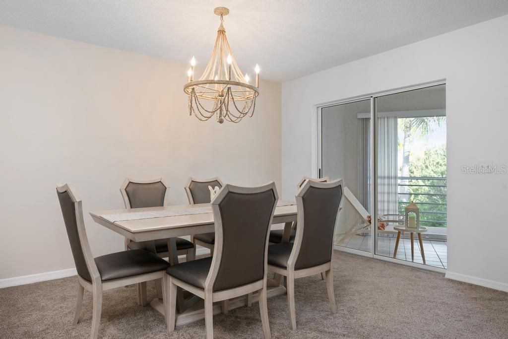 En Venta: $270,000 (3 camas, 2 baños, 1547 Pies cuadrados)