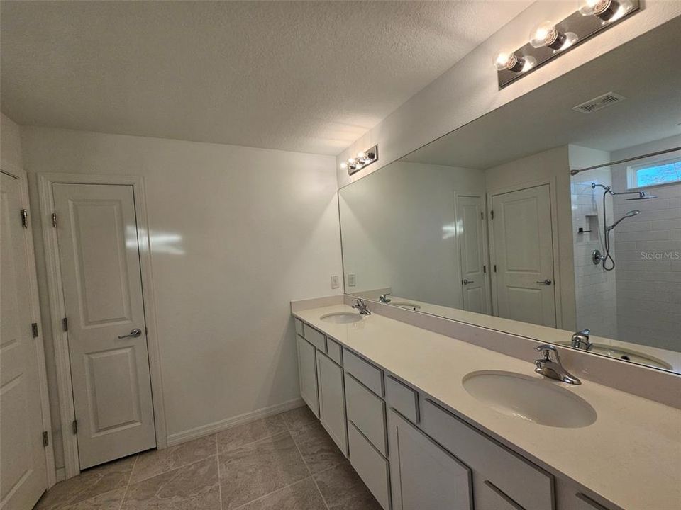 En Renta: $2,750 (5 camas, 3 baños, 2416 Pies cuadrados)