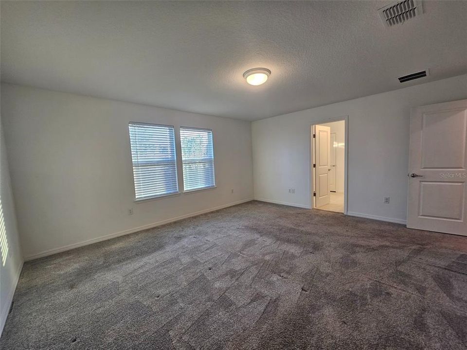 En Renta: $2,750 (5 camas, 3 baños, 2416 Pies cuadrados)