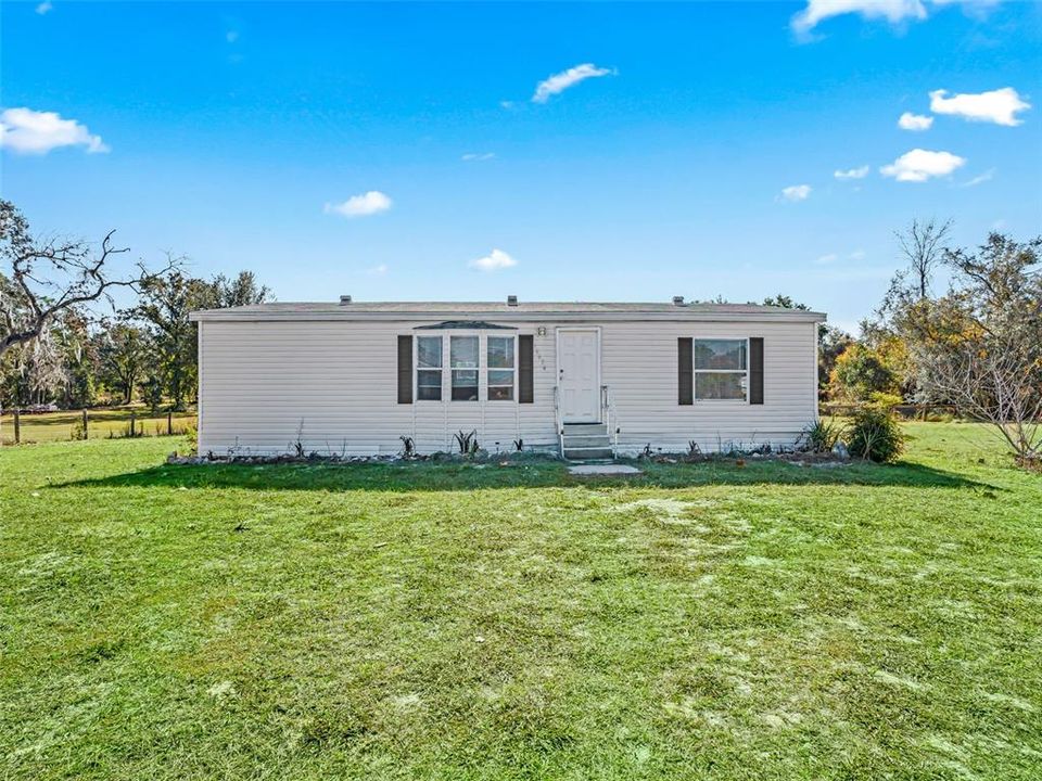 На продажу: $325,000 (2 спален, 2 ванн, 1008 Квадратных фут)