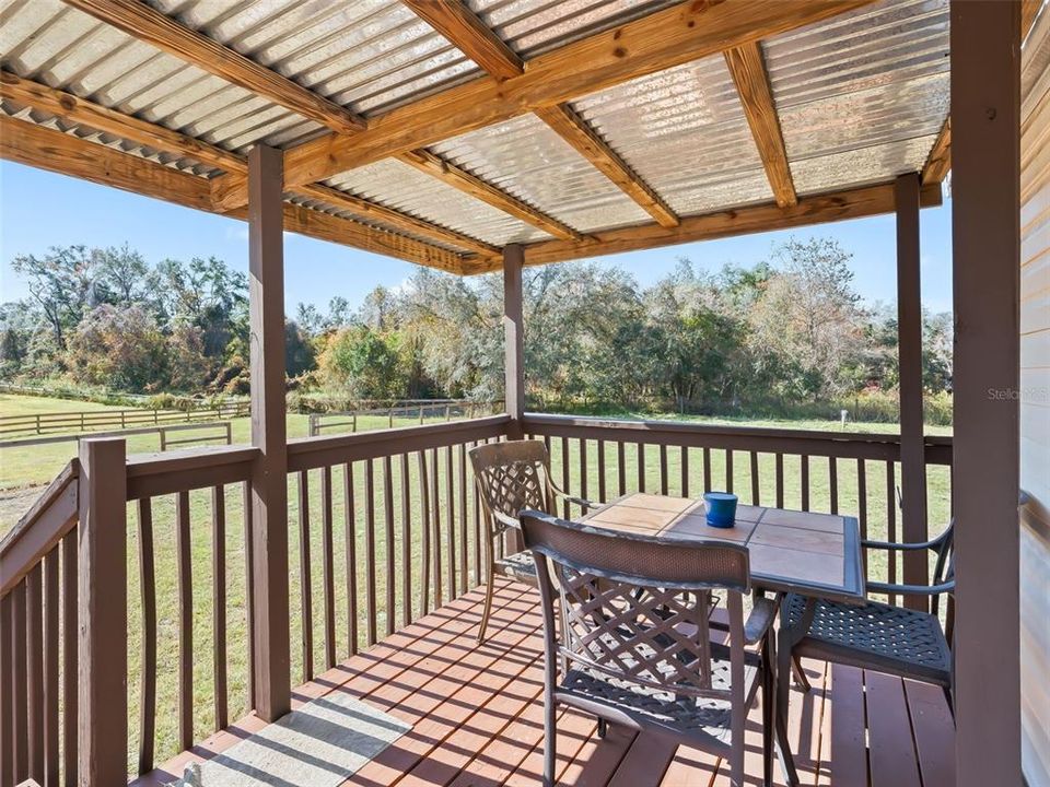 На продажу: $325,000 (2 спален, 2 ванн, 1008 Квадратных фут)