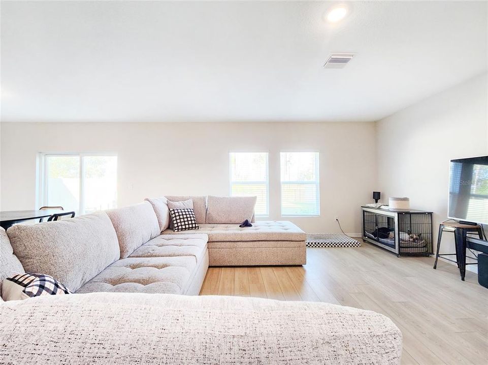 For Sale: $435,000 (4 beds, 2 baths, 2226 Square Feet)