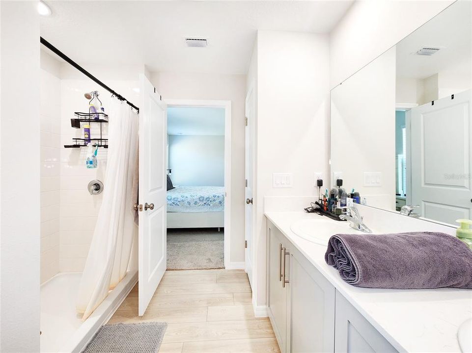 For Sale: $435,000 (4 beds, 2 baths, 2226 Square Feet)