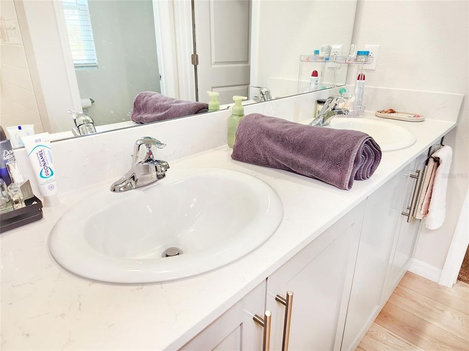 For Sale: $435,000 (4 beds, 2 baths, 2226 Square Feet)