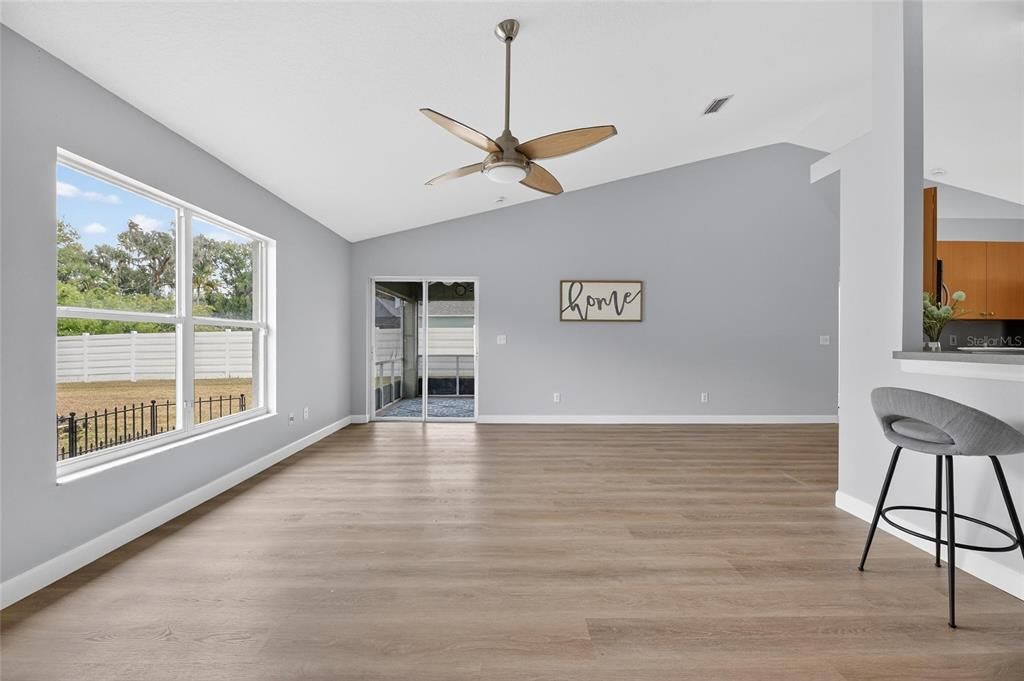 待售: $329,900 (3 贝兹, 2 浴室, 1498 平方英尺)