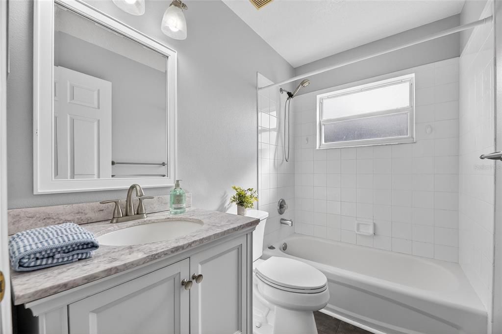 待售: $329,900 (3 贝兹, 2 浴室, 1498 平方英尺)