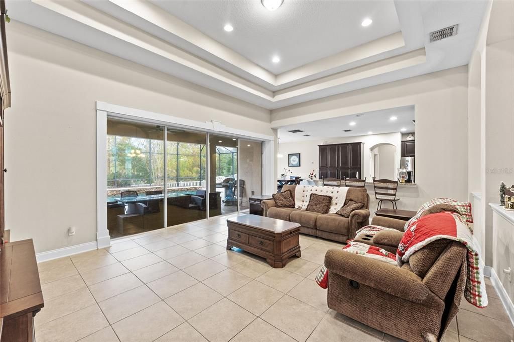 На продажу: $1,000,000 (4 спален, 4 ванн, 3957 Квадратных фут)