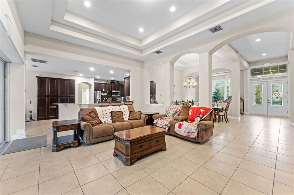 На продажу: $1,000,000 (4 спален, 4 ванн, 3957 Квадратных фут)