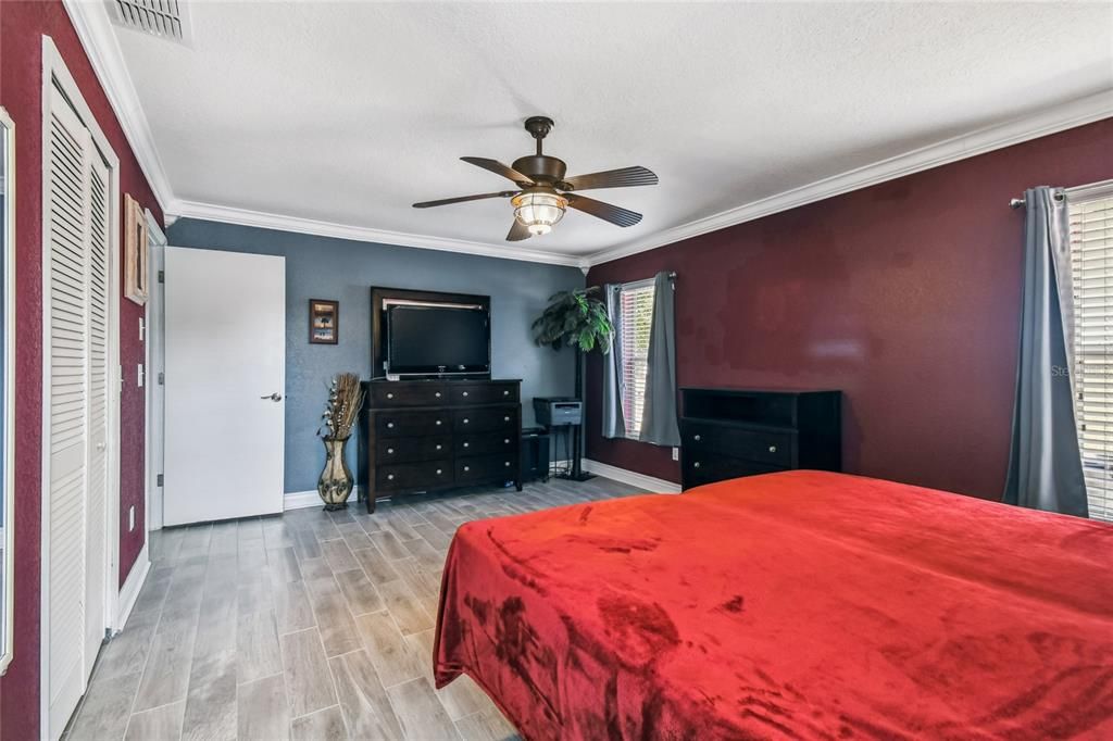 For Sale: $499,000 (3 beds, 2 baths, 2130 Square Feet)