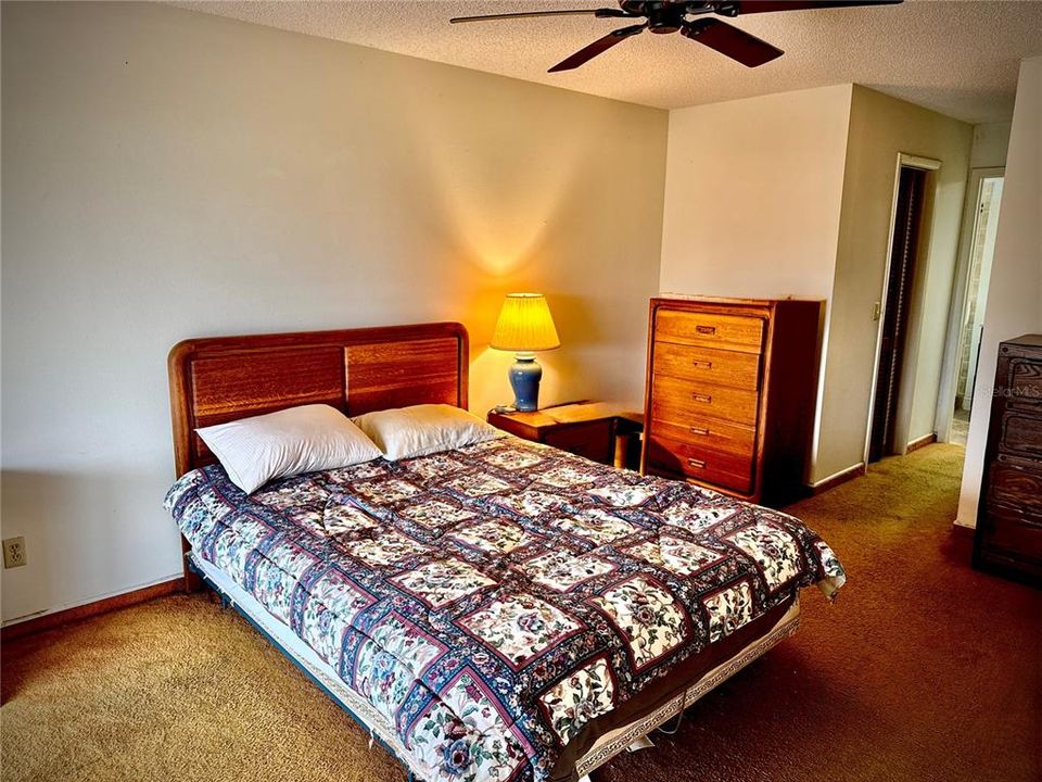 For Sale: $430,000 (3 beds, 2 baths, 1611 Square Feet)