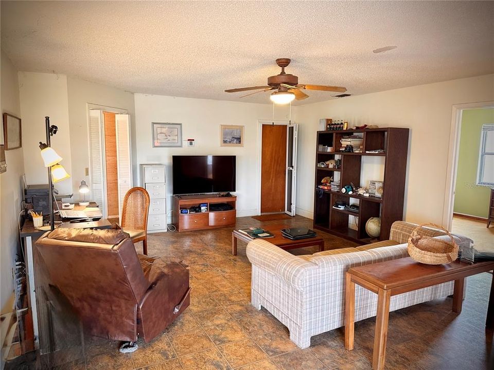 For Sale: $430,000 (3 beds, 2 baths, 1611 Square Feet)