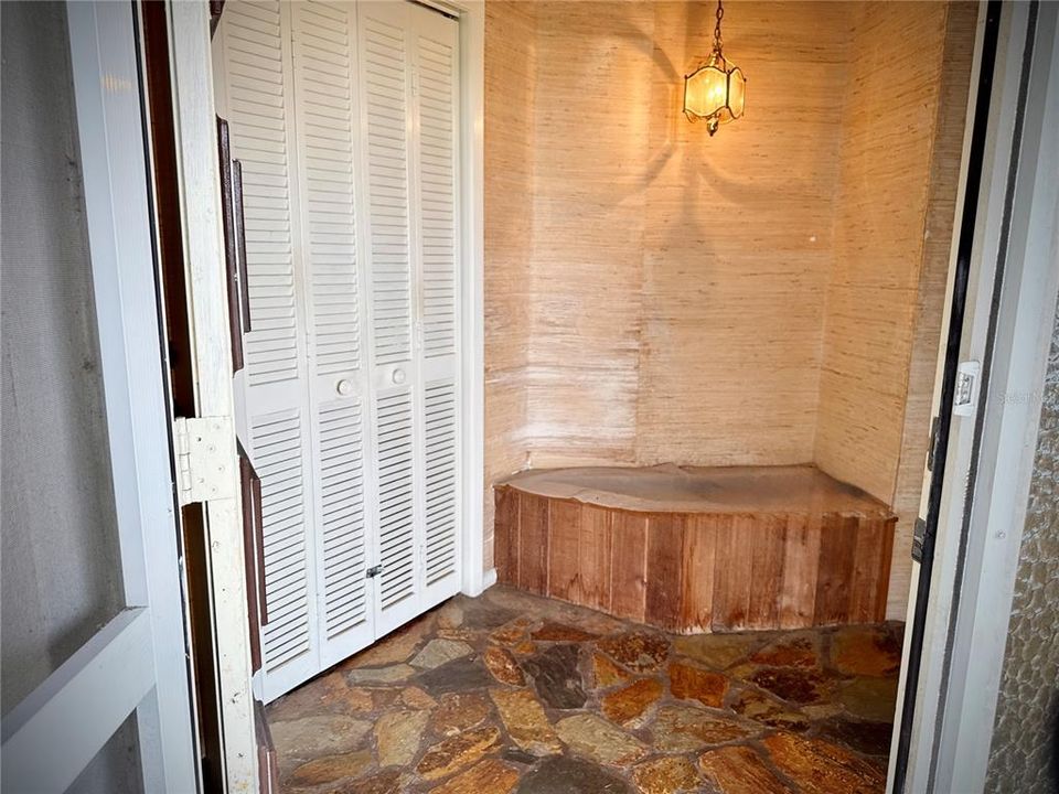 For Sale: $430,000 (3 beds, 2 baths, 1611 Square Feet)