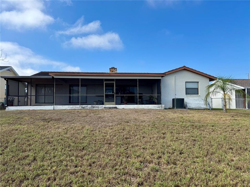 For Sale: $430,000 (3 beds, 2 baths, 1611 Square Feet)